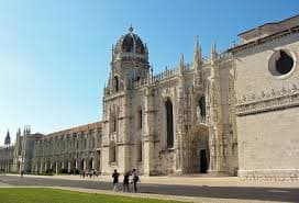 Mosteiro dos Jeronimos monastery facade