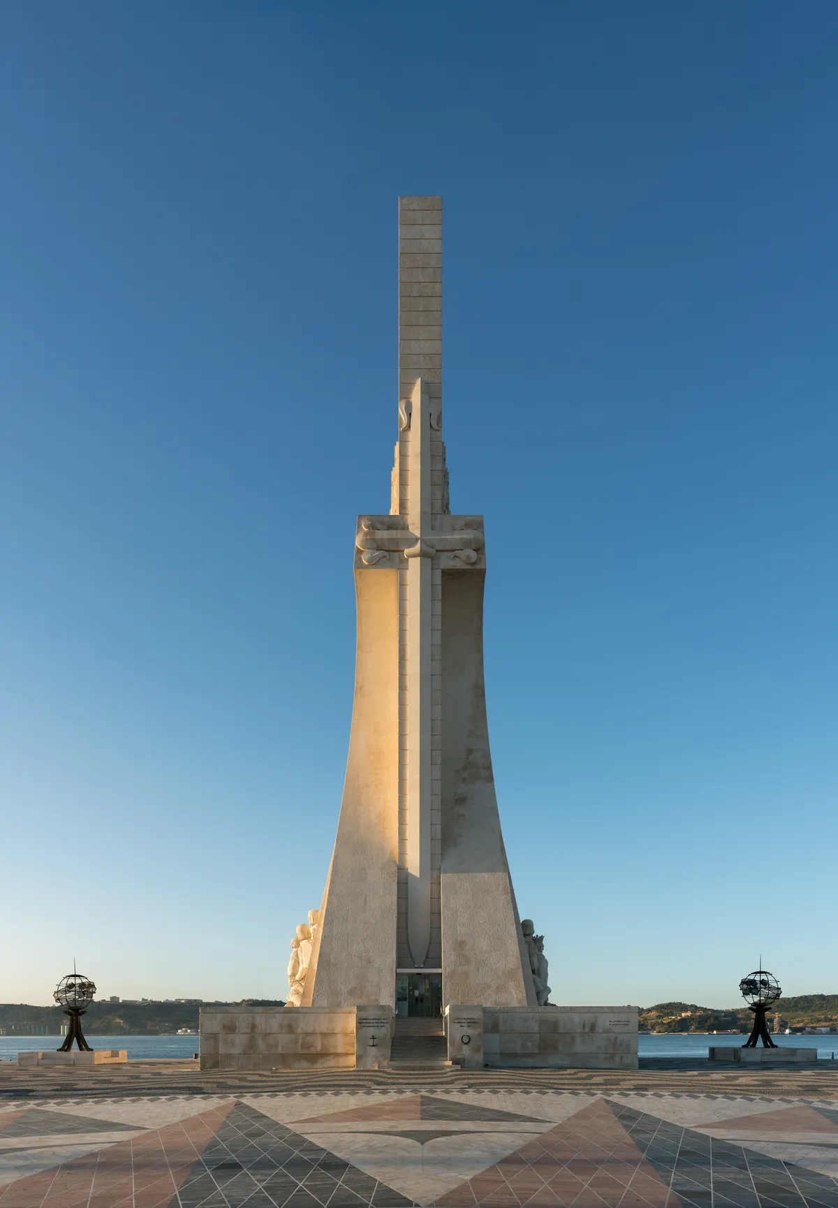 Padrao dos Descobrimentos (Monument to the Discoveries)