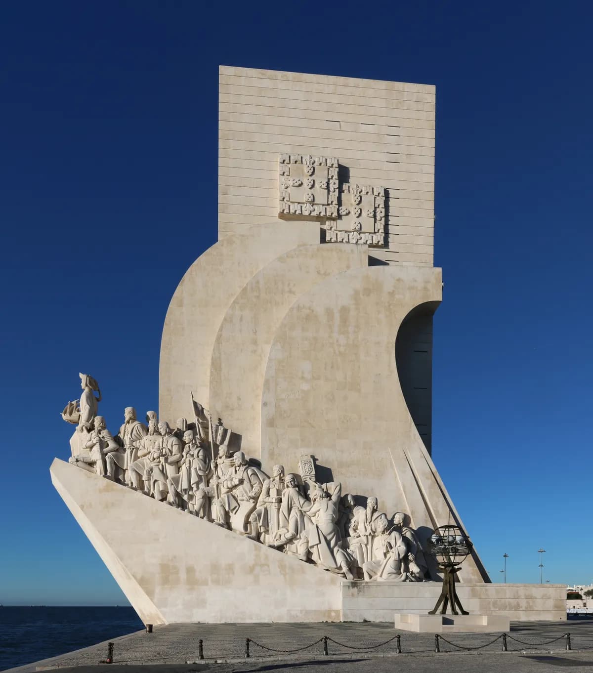 Padrão dos Descobrimentos (Monument to the Discoveries)