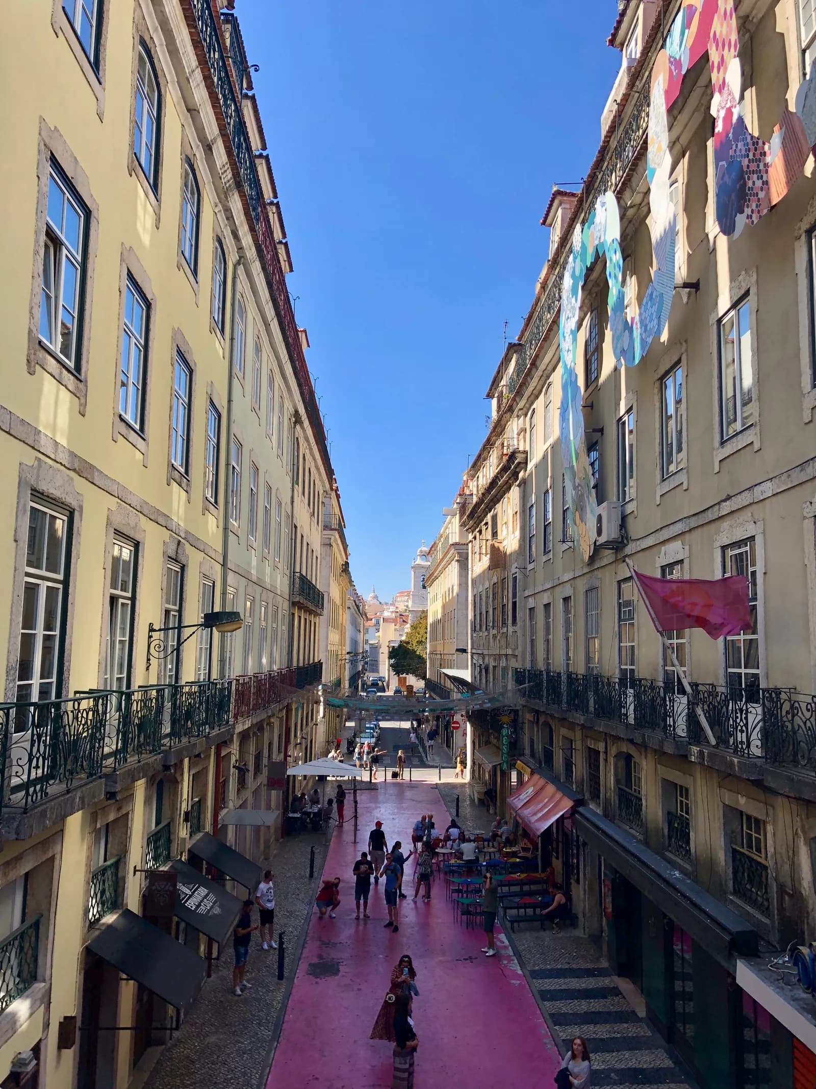 Pink Street (Rua Nova do Carvalho)